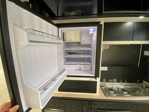 Caravana de Viaje de Lujo Personalizada, Nueva y Asequible, Remolque de Campamento Todoterreno en Forma de Lágrima para la Venta - Product Image 5