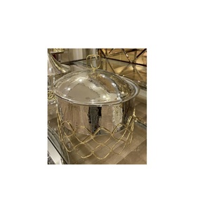 Réchaud classique en acier inoxydable avec des détails élégants et un entretien facile pour une utilisation régulière lors d'événements - Product Image 1