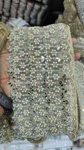 Rubans et dentelles brodés à la machine sur mesure avec motifs floraux et quatre couleurs pour robes de mariée de grande largeur - Product Image 3