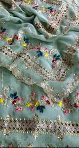 Costumes de créateur modernes non cousus brodés à la main pour femmes Fêtes de style traditionnel indien à la mode - Product Image 3