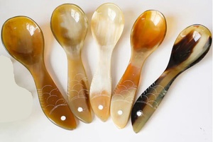 Cuillère en corne de buffle naturelle, faite à la main, écologique, passe au lave-vaisselle, design moderne, ustensile de table, artisanat, 20 ml - Product Image 4