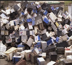 Déchets de plaques de batteries au plomb à vendre, haute qualité, 99,95 % de Pb, provenant de ZA - Product Image 2