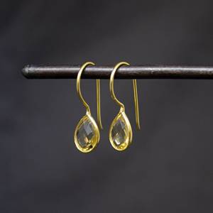 925 argent Sterling Style à la mode jaune Citrine pierre boucles d'oreilles plaqué or poire coupe gemmes pour les fêtes prix de gros - Product Image 1