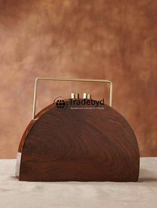 Embrague compacto de madera para viaje Accesorio elegante y ligero para mujer de Tradebyd - Product Image 2