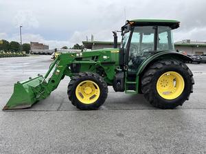 JOHNN DEERE 5085E 2016 | Tracteur John Deere 6105E 4x4, 100 CV - Product Image 3