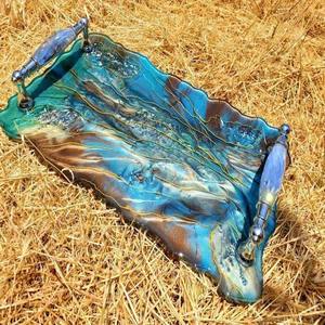 Ensemble de plateaux de service en résine de style artisanal avec sous-verres assortis, élégant plateau décoratif pour aliments et boissons, moules pour plateaux en résine - Product Image 1