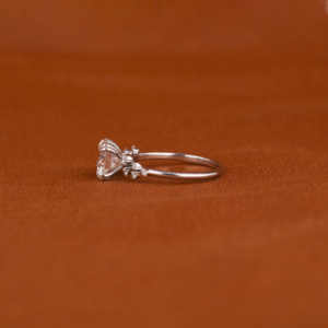 Anillo de propuesta de diseño Floral de moda para mujer, chapado en oro macizo de 18KT con corte redondo, Diamante cultivado en laboratorio, anillo lujoso certificado IGI - Product Image 3