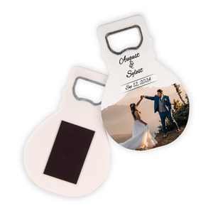 Ouvre-bouteille magnétique de mariage personnalisé Faveurs de mariage pour les invités en cadeau de douche nuptiale de mariage en vrac - Product Image 1