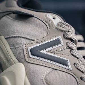 Chaussures de sport décontractées en cuir de première qualité, design haut de gamme, texture luxueuse, antidérapantes, pour hommes et femmes - Product Image 3