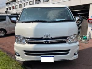 Toyota Hiace Turbo 2018 Usada con Título Limpio en Perfectas Condiciones - Product Image 2