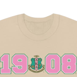 Sudadera con cuello redondo AKA 1908 Year Crest, color beige arena con letras griegas rosas y verdes, suéter de forro polar para hermandad - Product Image 6
