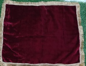 Napperon rectangulaire polyvalent Mehroon Velvet Thali Cover Table Spread Set de table Coaster Pooja Aasan for Deity Pooja Thal Cover - Product Image 4