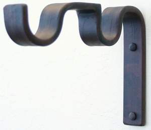 Accesorios de Extremos para Barras de Cortina Dobles de Metal Contemporáneas con Tapas Decorativas Pulimentadas Diseñadas para Combinar con Interiores Modernos - Product Image 1