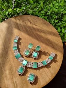 Conjunto nupcial de calidad superior de acero inoxidable plateado incluye collar pendientes Tikka clásico elegante aniversario - Product Image 3