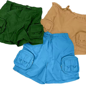 Pantalones cortos de nailon con cintura elástica y bolsillo de parche 3D con bordado unisex y logotipo personalizado para verano - Product Image 3