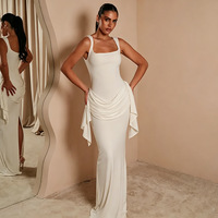 Robe longue blanche à col carré pour femme avec cape assortie, robe de soirée sans manches drapée