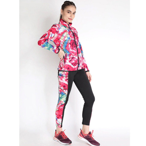 Survêtements en molleton décontracté pour femmes de haute qualité étiquette personnalisée meilleur fabricant Style de sublimation à chaud motif solide taux bon marché - Product Image 2