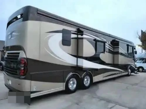 Autocaravana N-E-W-M-A-R-KING A-I-R-E 4561, Modelo 2008, Usada en Buen Estado, Alto Rendimiento, 36 pies de Largo, 2000 kg de Carga Útil, Color Oscuro, en Venta - Product Image 6