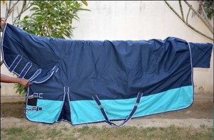 Tapis d'été bicolore marine et aqua pour chevaux de qualité supérieure pour votre compagnon équin - Product Image 4