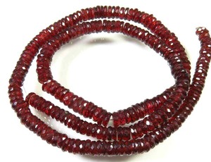 Hạt đá Garnet đỏ Mozambique, đá quý tự nhiên dạng bánh xe, mặt cắt nhiều cạnh, kích thước 5-6mm, chất liệu thạch anh và ngọc bích - Product Image 2