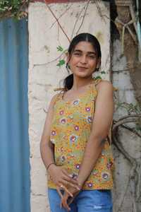 Vestido de algodón con estampado floral de bloques para mujer hecho a medida Base amarilla con tops sin mangas para bodas Reventa en tiendas de ropa - Product Image 6