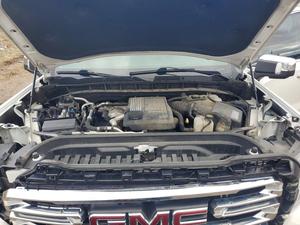 Pick-up Sierra 4x4 d'occasion 2021, conduite à gauche, moteur essence 4.1-6L, sièges en cuir - Product Image 3