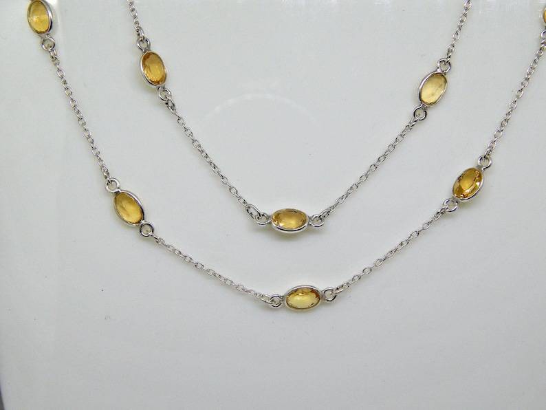 สีเหลือง