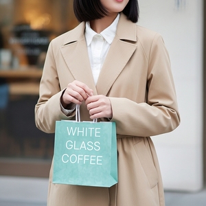 ถุงกระดาษที่เป็นมิตรต่อสิ่งแวดล้อมสำหรับใส่ของขวัญช้อปปิ้งอาหารเครื่องสำอางเสื้อผ้าเครื่องประดับพิมพ์โลโก้ได้ตามต้องการ - Product Image 4