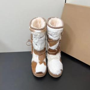 รองเท้าบูทหิมะหนังแกะคุณภาพสูง น้ำหนักเบา ดีไซน์สวย สำหรับฤดูหนาว แบบสั้น สไตล์เดินสบาย - Product Image 4