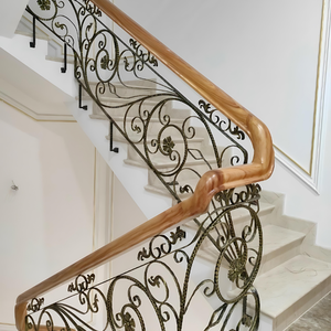 Barandilla de escalera de hierro decorativa personalizada hecha por el fabricante de Vietnam con acabado recubierto de polvo adecuado para escaleras interiores modernas - Product Image 5