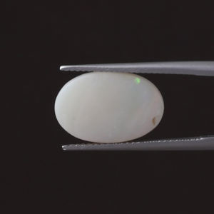 Opale naturelle blanche certifiée IGI, pierre précieuse en vrac, 6,15 carats, taille ovale, 16x11 mm, taillée à la main, polie, fabrication de bijoux, vente en gros - Product Image 2