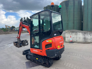 Mini-excavatrice sur chenilles Kubota KX018-4 à prix avantageux, machine de construction compacte pour travaux agricoles et de chantier - Product Image 2