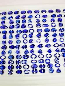 อัญมณีแทนซาเนียผสมรูปทรงผสมแร่แทนซาเนียที่มีความร้อนตามธรรมชาติความแวววาวที่ยอดเยี่ยมและชิ้นที่สวยงามมากสำหรับการทำเครื่องประดับ - Product Image 4