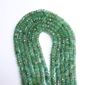 Cuentas Sueltas de Esmeralda Zambiana Natural, Forma Redonda Facetada, 2.5X5MM, Tamaño del Hilo 14 Pulgadas de Largo - Product Image 3