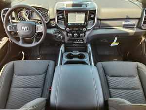 Seminuevo Clean 2025 Ra-m 1500 Lone Star cre-w cab - Product Image 3