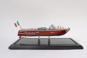 Riva Ariston 25cm |   Maquetas de Barcos de Madera Hechas a Mano de Lujo |   Decoración del Hogar para Coleccionistas o Regalos Artesanales para Ocasiones Especiales - Product Image 6