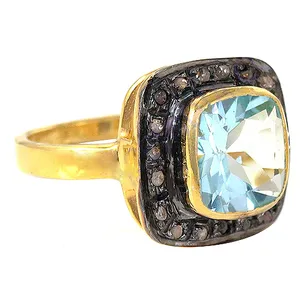 Magnifique bague en or plaqué or avec topaze bleue et accents de diamants pour femmes - Technologie d'incrustation, design tendance - Product Image 3