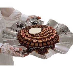 Plateau à chocolat décoratif au design admirable Plateau de service en métal fait à la main de qualité supérieure pour les mariages et les célébrations - Product Image 1