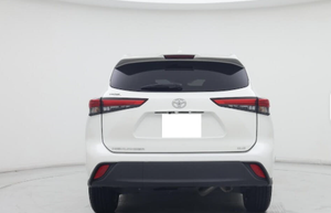 Toyota Highlander XLE FWD 2020 d'occasion, conduite à gauche/droite - Product Image 5