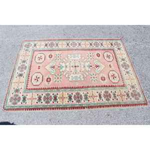 Alfombra Turca Vintage de 3.8x5.2 pies, Alfombra Oriental Roja de Lana - Product Image 2