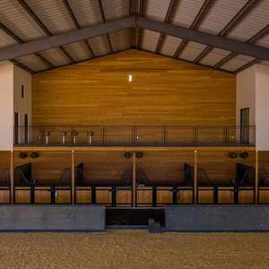 Bâtiment préfabriqué de grange de cheval de structure métallique de conception moderne - Product Image 4