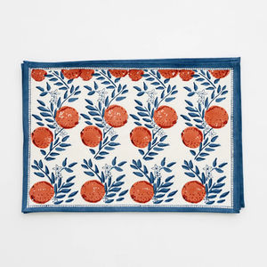 Ensemble de luxe personnalisable de 4 sets de table rectangulaires antidérapants en coton imprimé, motif floral et feuilles, tissés pour la maison, les fêtes et les repas en extérieur - Product Image 3