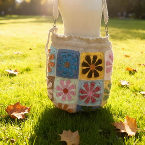 Sac bandoulière tendance pour femme, brodé de fleurs et de dessins animés, en crochet écologique, idéal pour les vacances à la plage - Product Image 6