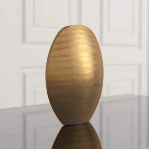 El florero metálico ofrece una durabilidad inigualable, garantizando que se convierte en una pieza de decoración atemporal que resiste años de uso diario. - Product Image 2