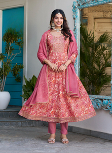 Ensemble Anarkali (Salwar Kameez) en Coton Léger pour Adultes, Style Moderne, Broderie en Coton Lourd Imprimé à la Feuille, Séchage Rapide, Toutes Tailles - Product Image 2