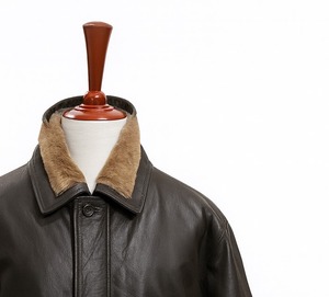 Abrigo de Invierno de Cuero Genuino para Mujer |   Chaqueta de Cuero con Cuello Camisero y Cierre de Cremallera |   Prendas de piel de oveja de primera calidad |   Tinte Liso - Product Image 5