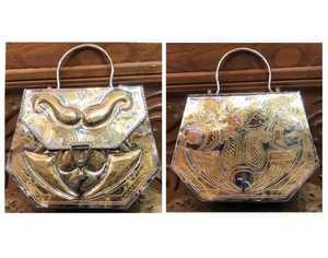 กระเป๋าคลัทช์งานฝีมือสไตล์อียิปต์ ดีไซน์ไม่ซ้ำใคร พร้อมสายสะพายโซ่และตัวล็อคแม่เหล็ก - Product Image 3