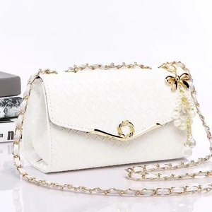 2026 Factory wholesale pink women's shoulder bags ladies handbag burst small <b>square</b> bag fashion chain bag - Product Image 3