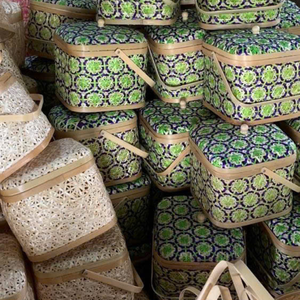 Cesta de regalo de bambú hecha a mano con cinta y tapa para embalaje de vacaciones ecológico y marca de logotipo personalizado - Product Image 3