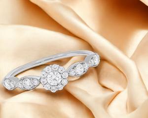 Anillo de compromiso de halo de moissanita de diamante creado en laboratorio de 0,45 quilates de diseño impresionante al por mayor anillos de diamantes de Ley 925 de oro sólido - Product Image 6